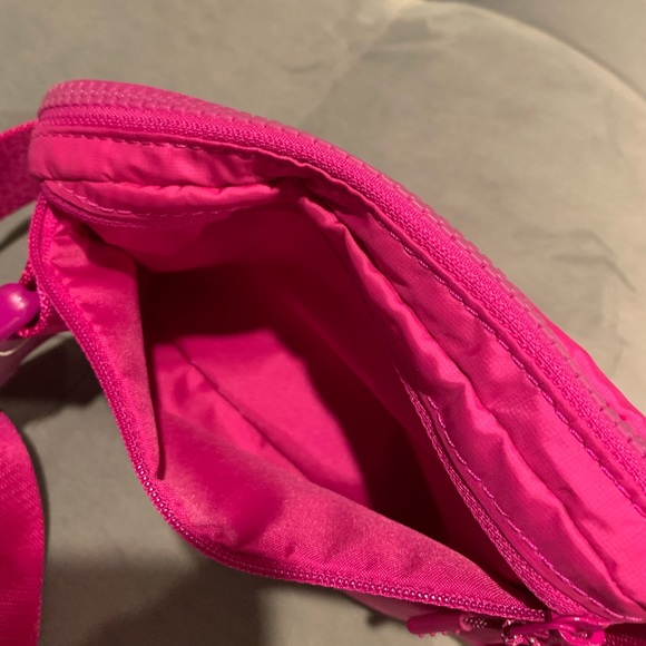 NWT Rare 🦄 Lululemon Everywhere Belt Bag Highlight Purple - Picture 5 of 14